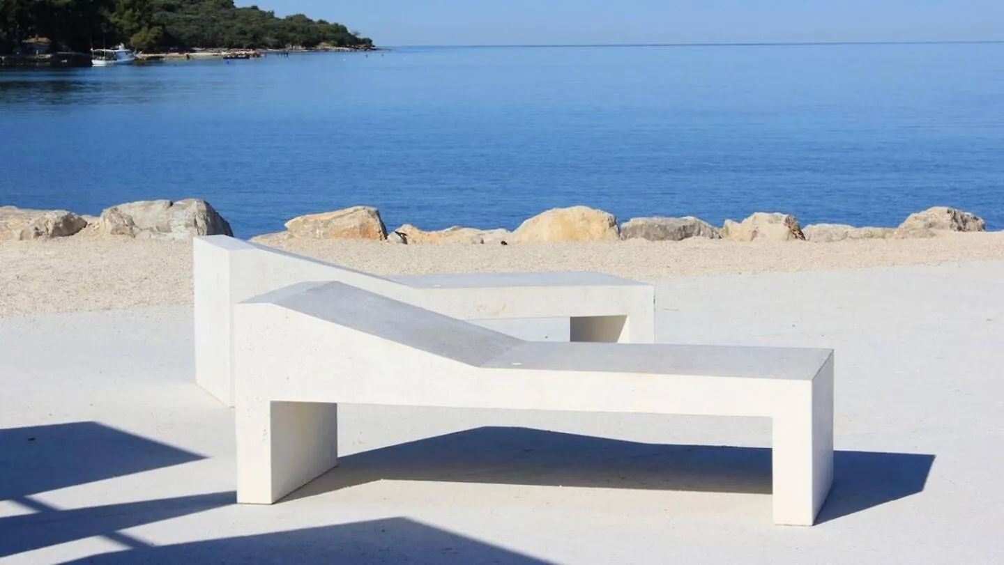 פולה Holiday Home Edo